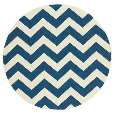 Safavieh Courtyard 5'-3" x 5'-3" Rug in Navy / Beige