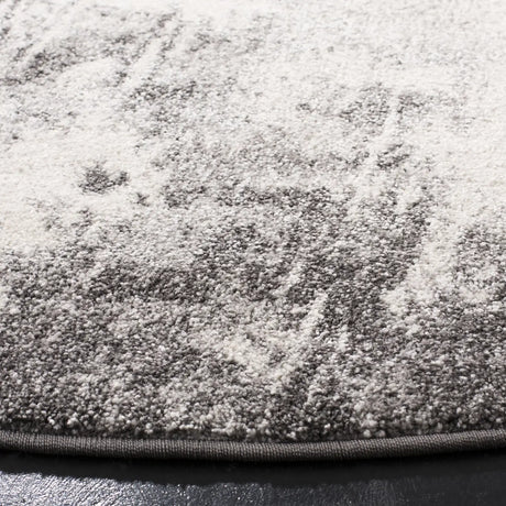 Safavieh Spirit 100 6'-7" x 6'-7" Rug in Dark Grey / Ivory