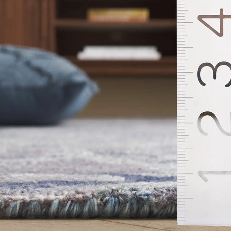 Safavieh Anatolia 4'-0" x 6'-0" Rug in Violet / Purple