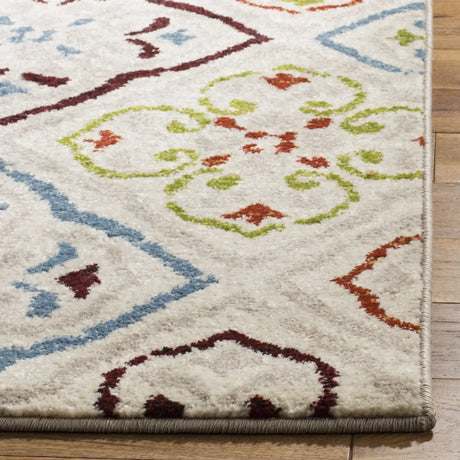 Safavieh Sagamore 4'-0" x 6'-0" Rug in Light Grey / Terracotta