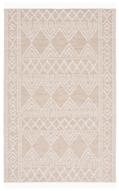 Safavieh Kilim 4'-0" x 6'-0" Rug in Beige / Ivory