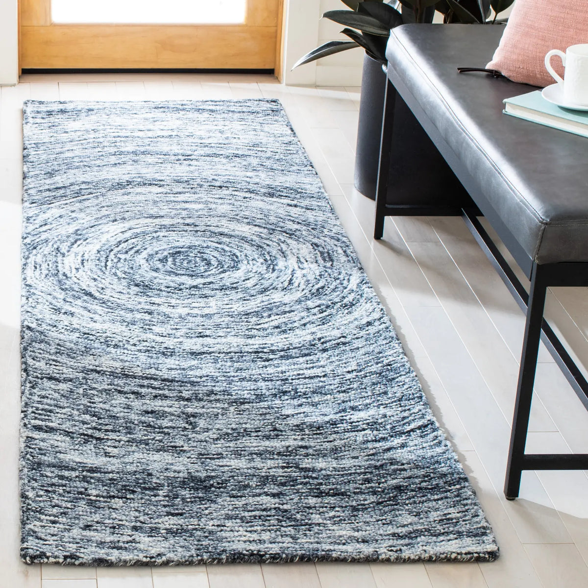Safavieh Ikat 2'-3" x 8'-0" Rug in Grey