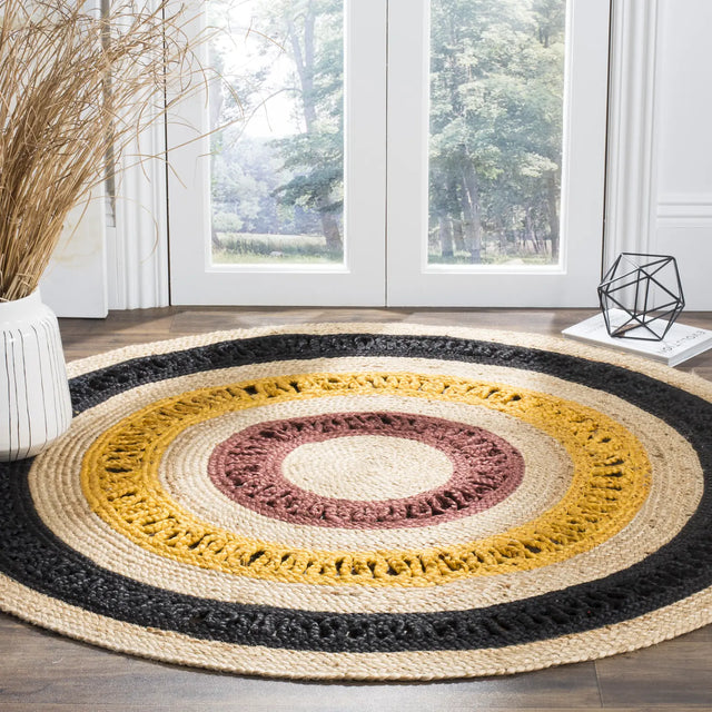 Safavieh Natural Fiber 5'-0" x 5'-0" Rug in Black / Natural