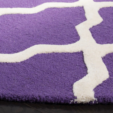 Safavieh Cambridge 6'-0" x 6'-0" Rug in Purple / Ivory