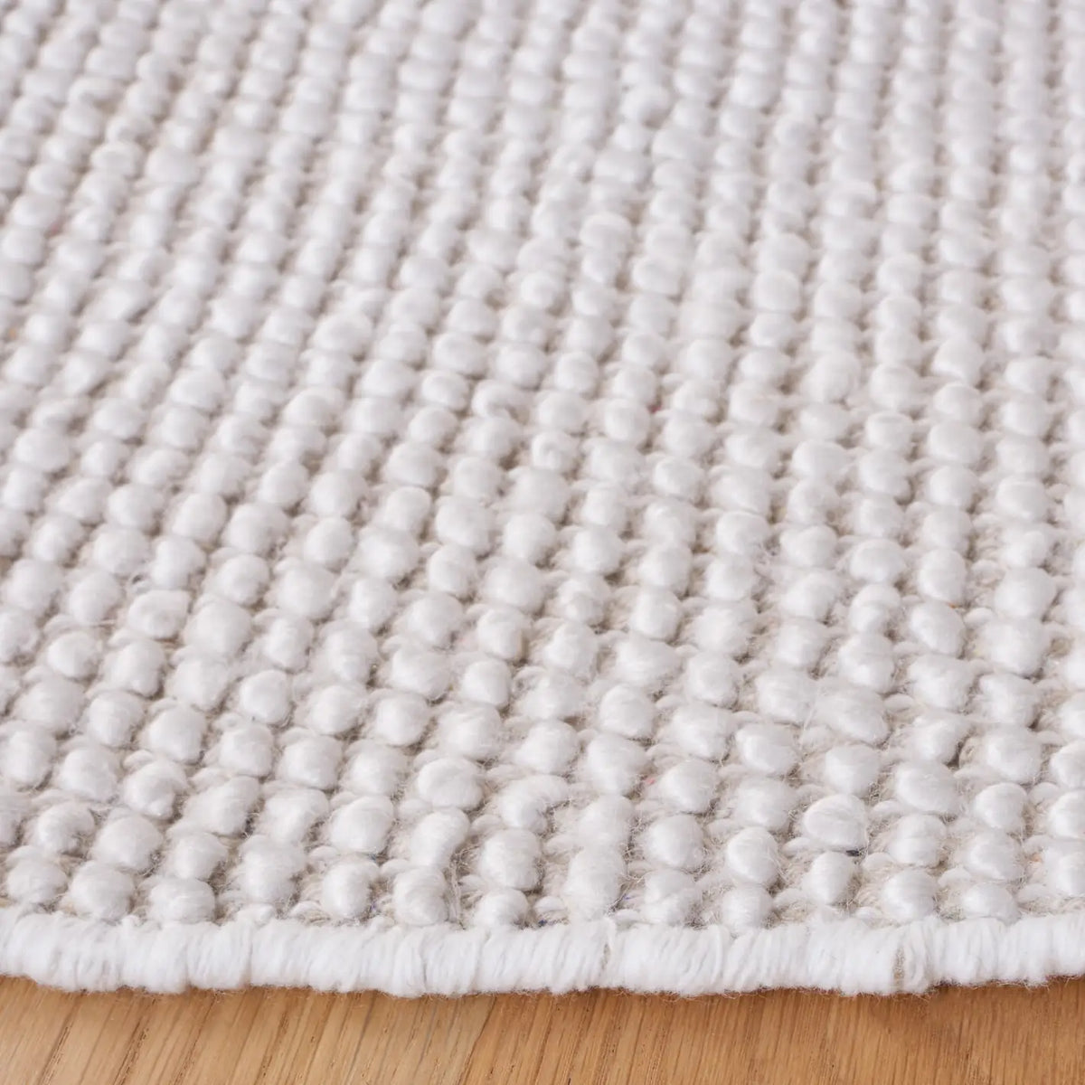 Safavieh Natura 6'-0" x 6'-0" Rug in Ivory / Beige
