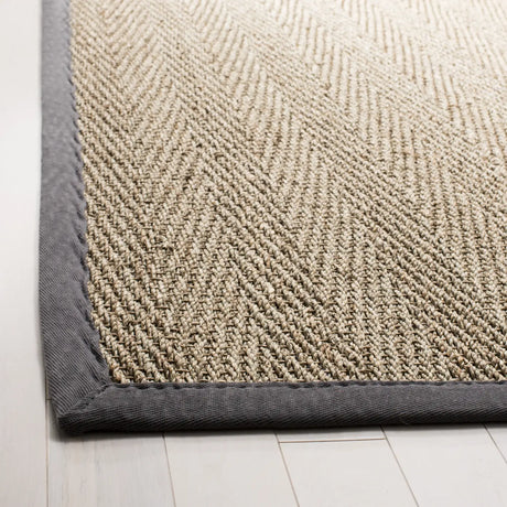 Safavieh Natural Fiber 4'-0" x 6'-0" Rug in Natural / Dark Grey