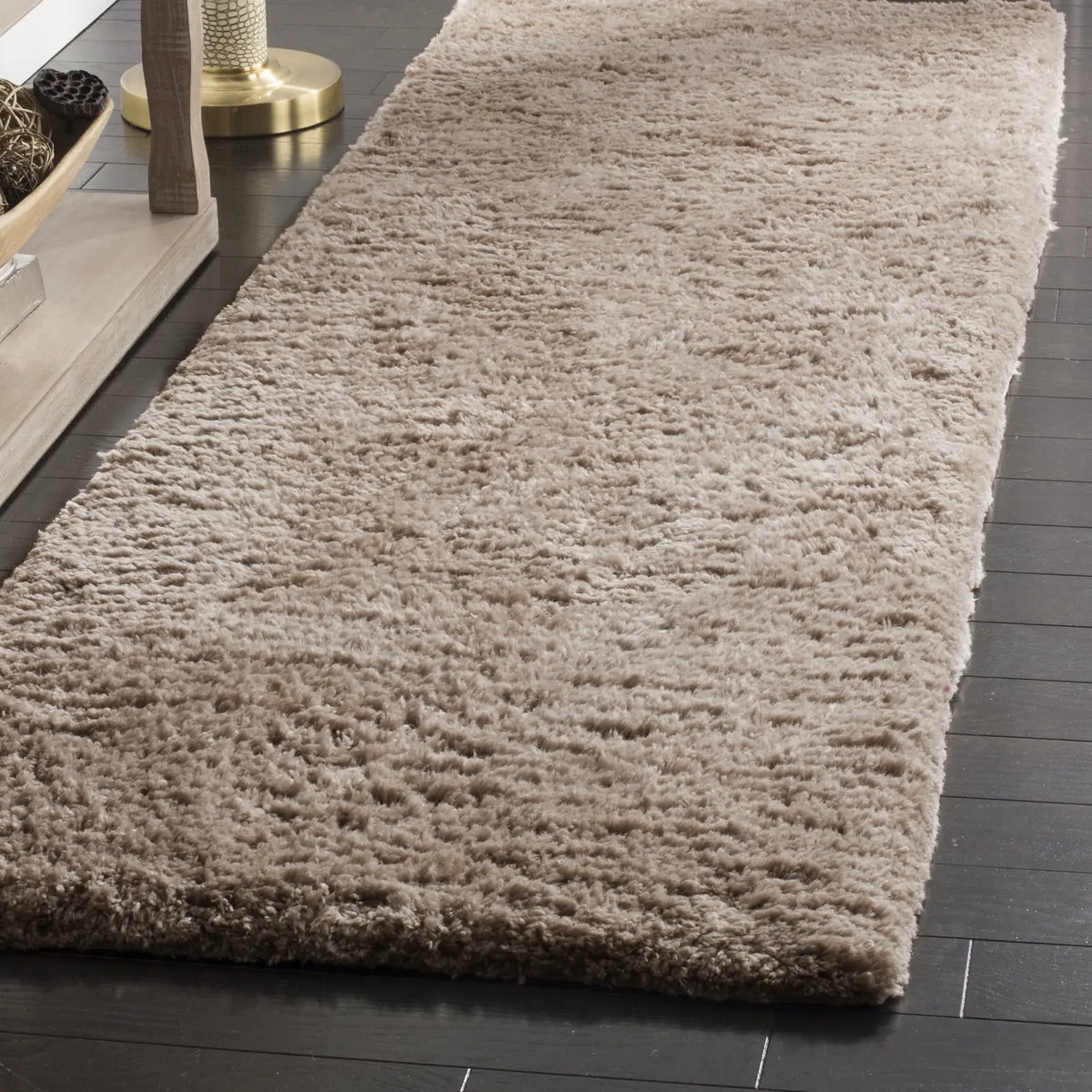 Safavieh Sheep Shag 2'-3" x 6'-0" Rug in Silver
