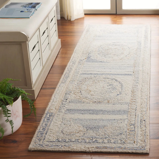 Safavieh Aubusson 2'-3" x 8'-0" Rug in Grey / Ivory