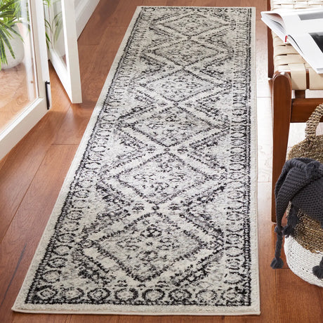 Safavieh Tulum 2'-0" x 9'-0" Rug in Ivory / Black