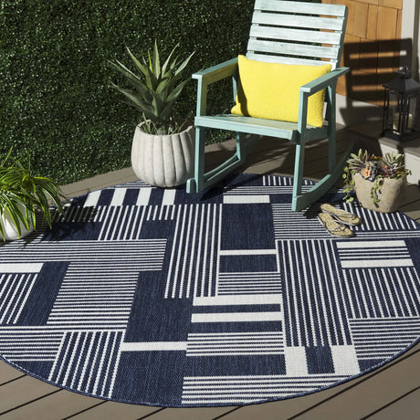 Safavieh Beach House 6'-7" x 6'-7" Rug in Navy / Ivory