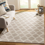 Safavieh Montauk 4'-0" x 6'-0" Rug in Grey / Ivory