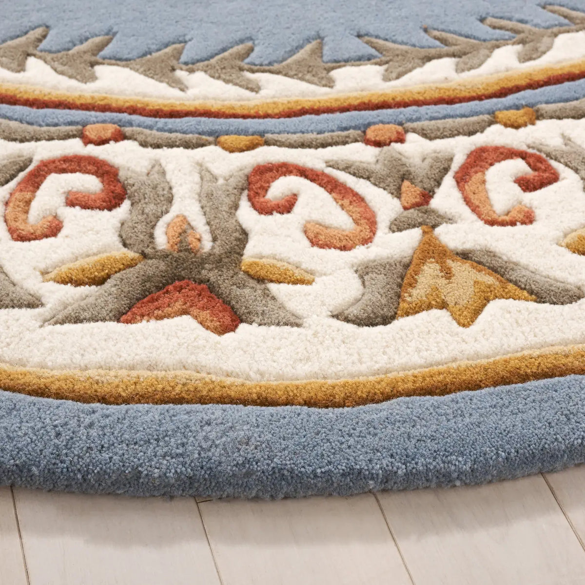 Safavieh Naples 6'-0" x 6'-0" Rug in Light Blue / Ivory