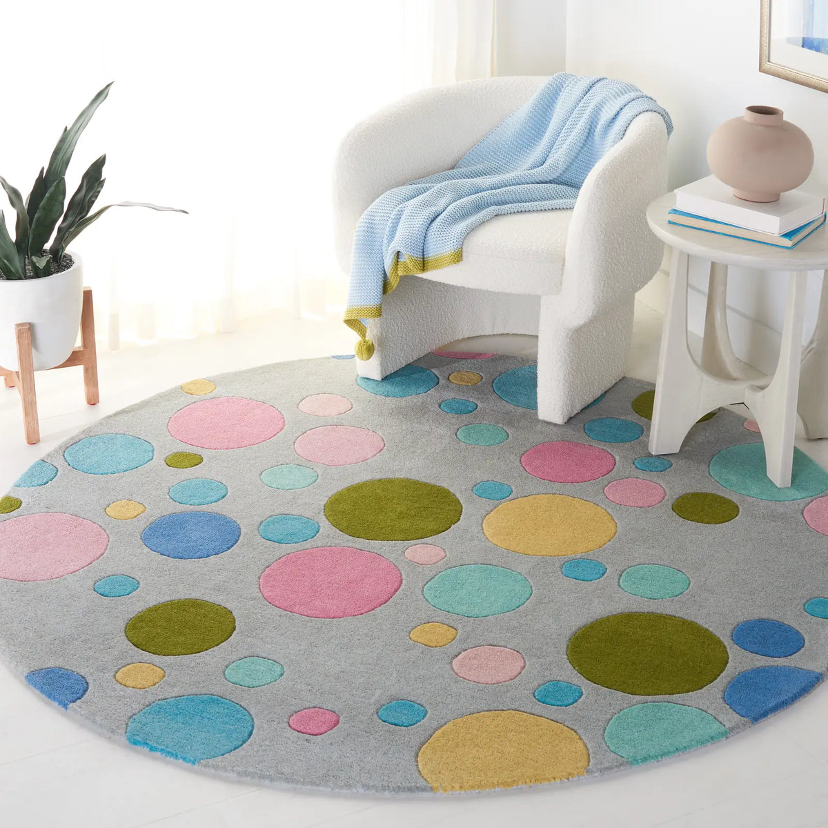 Safavieh Soho 6'-0" x 6'-0" Rug in Grey / Multi