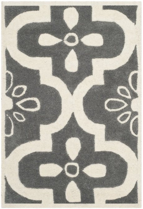 Safavieh Chatham 2'-0" x 3'-0" Rug in Dark Grey / Ivory