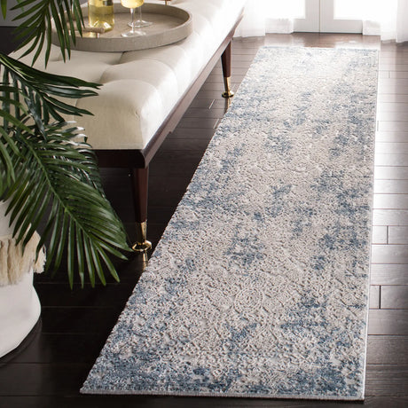 Safavieh Invista 2'-0" x 8'-0" Rug in Grey / Ivory