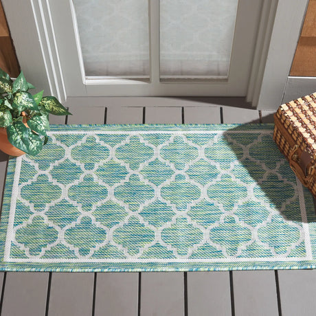 Safavieh Courtyard 2'-0" x 3'-7" Rug in Green / Ivory