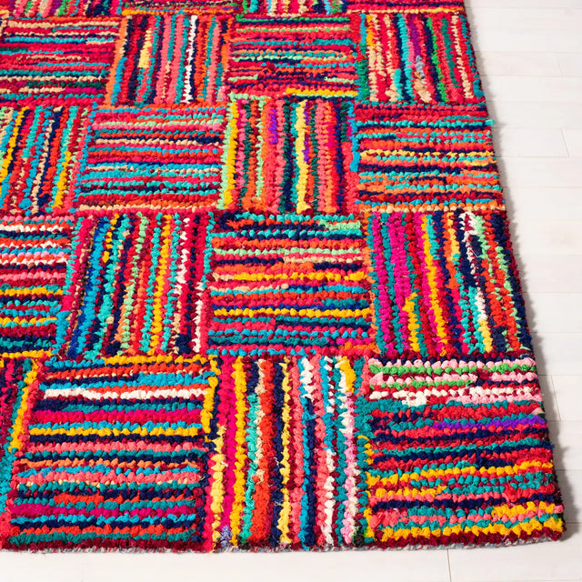 Safavieh Nantucket 4'-0" x 6'-0" Rug in Multi