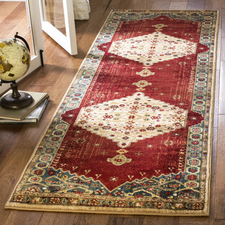 Safavieh Kashan 2'-6" x 8'-0" Rug in Ivory / Blue