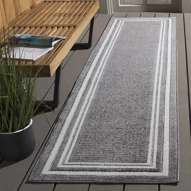 Safavieh Cabana 2'-2" x 9'-0" Rug in Grey / Ivory