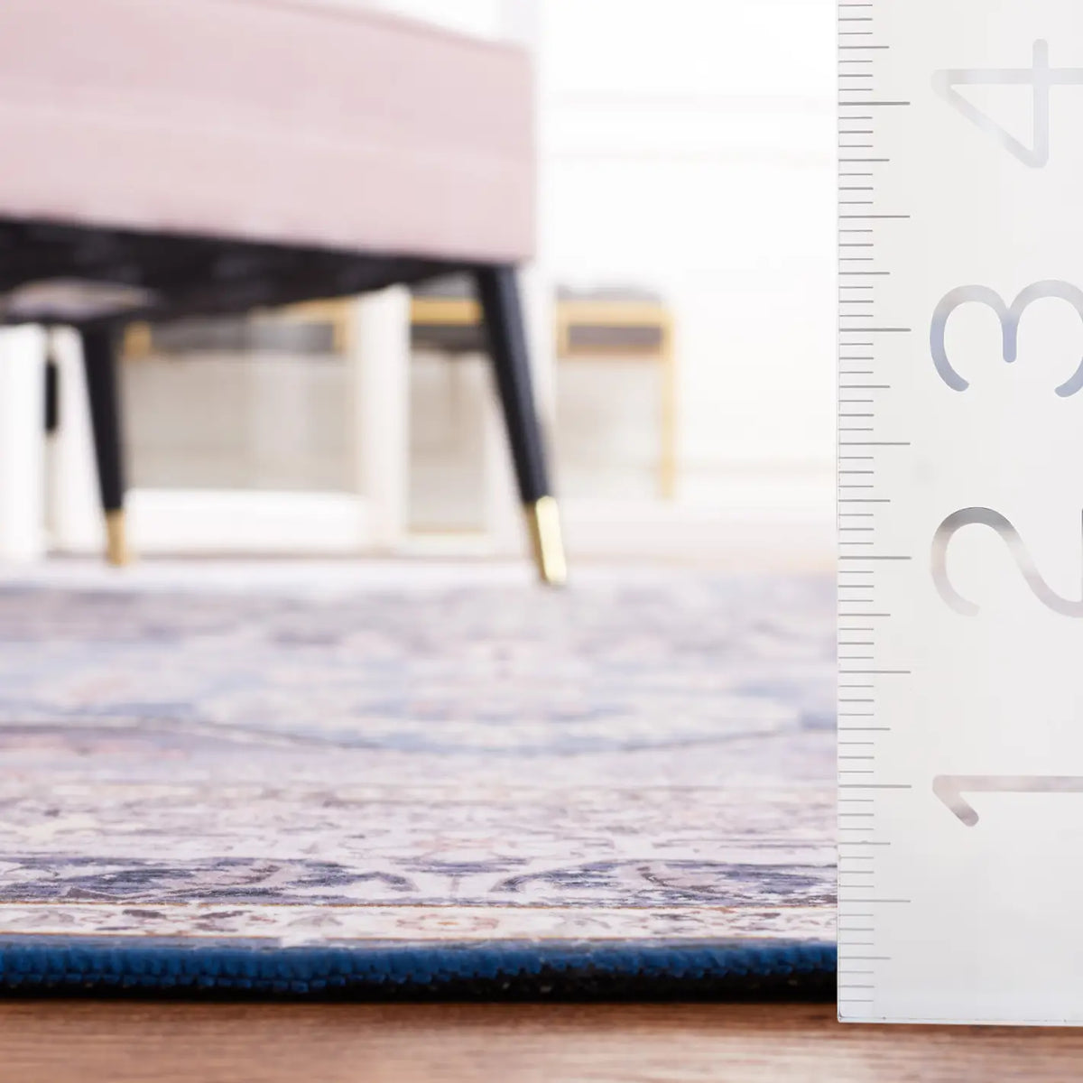 Safavieh Tucson 4'-0" x 6'-0" Rug in Blue / Charcoal