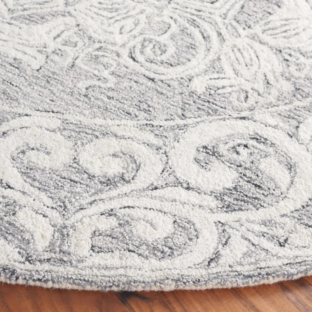 Safavieh Abstract 6'-0" x 6'-0" Rug in Ivory / Light Grey