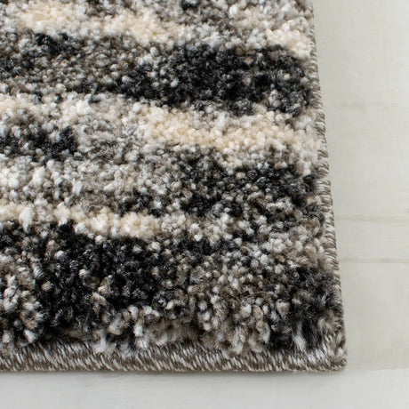 Safavieh Retro 4'-0" x 6'-0" Rug in Dark Grey / Light Grey