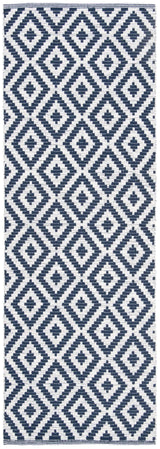 Safavieh Montauk 2'-3" x 7'-0" Rug in Navy / Ivory