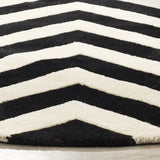 Safavieh Chatham 5'-0" x 5'-0" Rug in Ivory / Black