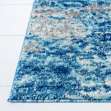 Safavieh Evoke 4'-0" x 6'-0" Rug in Light Blue / Grey