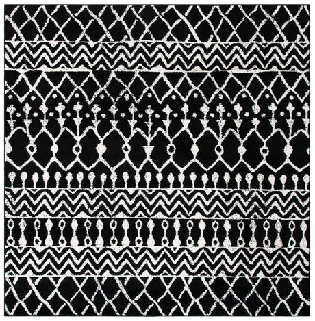Safavieh Tulum 6'-7" x 6'-7" Rug in Black / Ivory