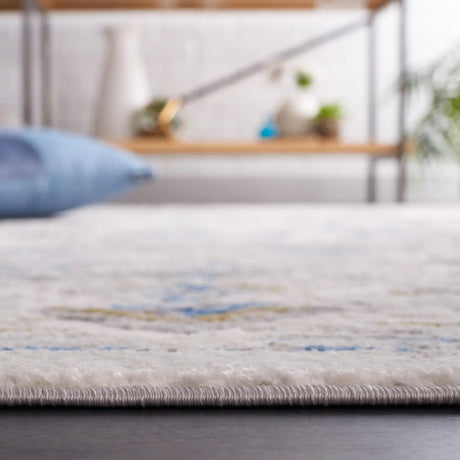 Safavieh Palma 4'-0" x 6'-0" Rug in Beige / Light Blue