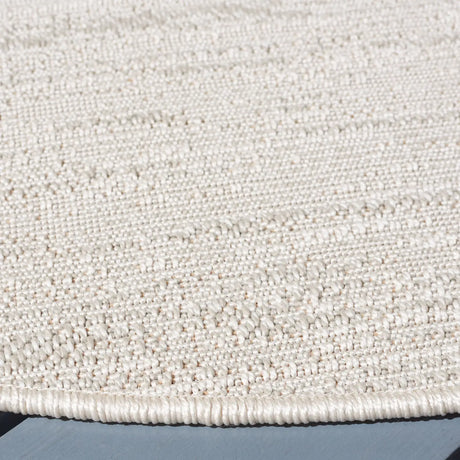 Safavieh Lakeside 200 6'-7" x 6'-7" Rug in Beige