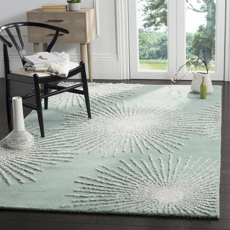 Safavieh Soho 5'-0" x 8'-0" Rug in Light Teal / Multi