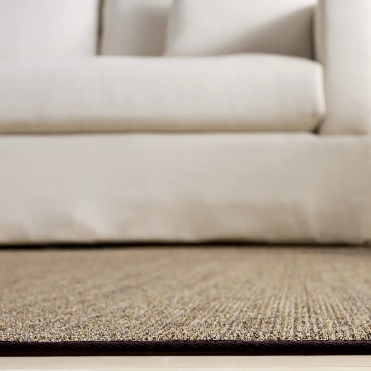 Safavieh Martha Stewart 8'-0" x 10'-0" Rug in Light Brown
