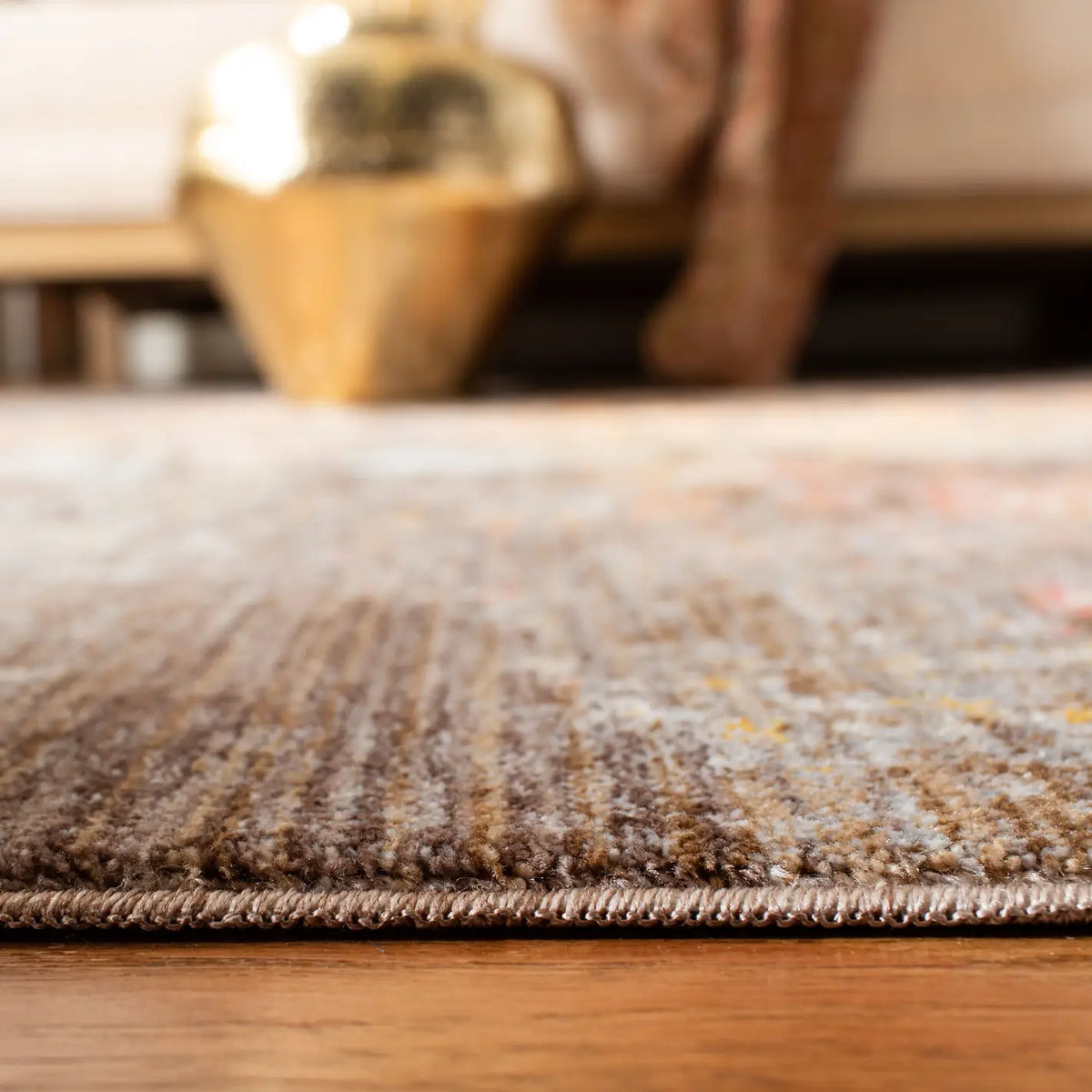 Safavieh Vintage Persian 4'-0" x 6'-0" Rug in Brown / Multi