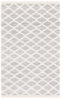 Safavieh Marbella 4'-0" x 6'-0" Rug in Ivory / Black
