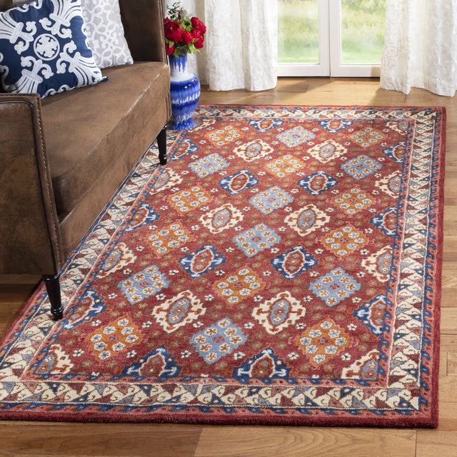 Safavieh Antiquity 4'-0" x 6'-0" Rug in Red / Blue