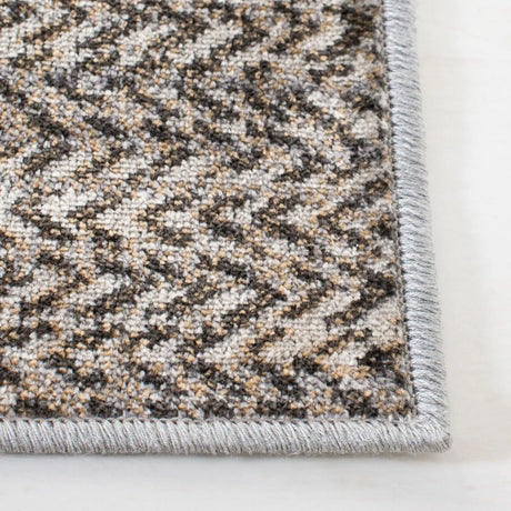 Safavieh Atlas 4'-0" x 6'-0" Rug in Ivory / Beige