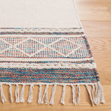 Safavieh Montauk 4'-0" x 6'-0" Rug in Beige / Blue