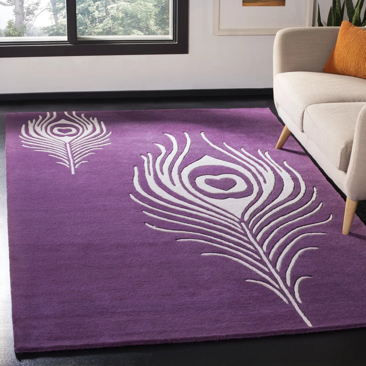 Safavieh Soho 5'-0" x 8'-0" Rug in Purple / Ivory
