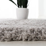 Safavieh Polar Shag 4'-0" x 6'-0" Rug in Silver