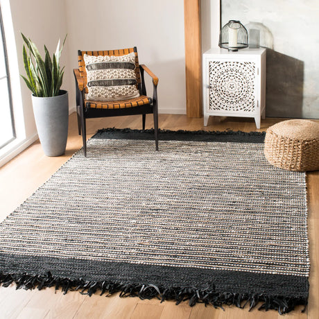 Safavieh Vintage Leather 6'-0" x 9'-0" Rug in Black / Multi