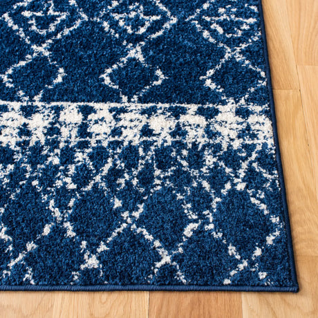 Safavieh Tulum 4'-0" x 6'-0" Rug in Navy / Ivory