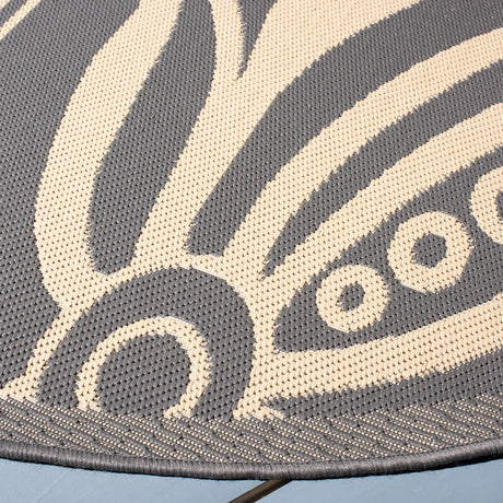 Safavieh Courtyard 6'-7" x 6'-7" Rug in Grey / Natural