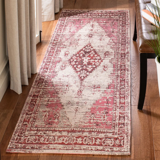 Safavieh Classic Vintage 2'-3" x 8'-0" Rug in Fuchisa