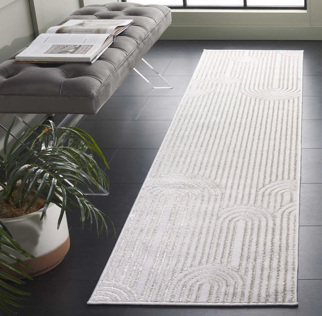 Safavieh Maya 2'-0" x 8'-0" Rug in Ivory
