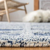 Safavieh Cambridge 4'-0" x 6'-0" Rug in Navy