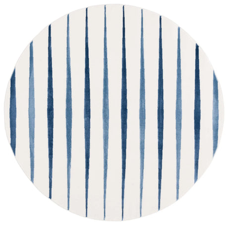 Safavieh Groove 6'-7" x 6'-7" Rug in Ivory / Blue