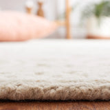 Safavieh Blossom 5'-0" x 8'-0" Rug in Light Grey / Ivory