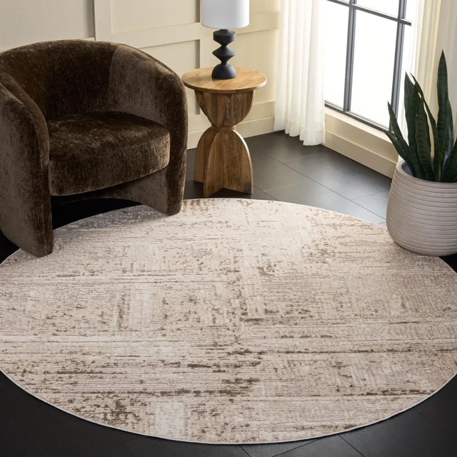 Safavieh Pearl 6'-7" x 6'-7" Rug in Beige / Ivory